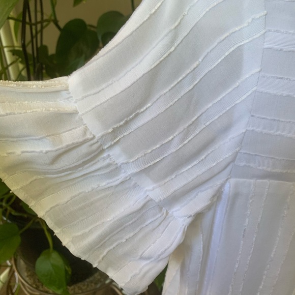 Loft white flowy blouse - Picture 2 of 3